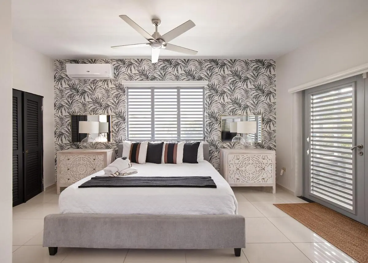 Casa Lux Oceanfront Villa Pool and Car Add Ons San Juan Holiday home