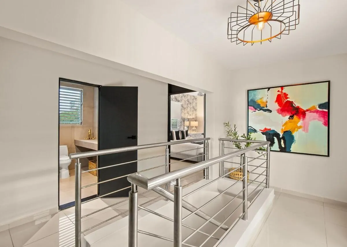 別荘 Casa Lux Oceanfront Villa Pool and Car Add Ons サンジョアン プエルトリコ