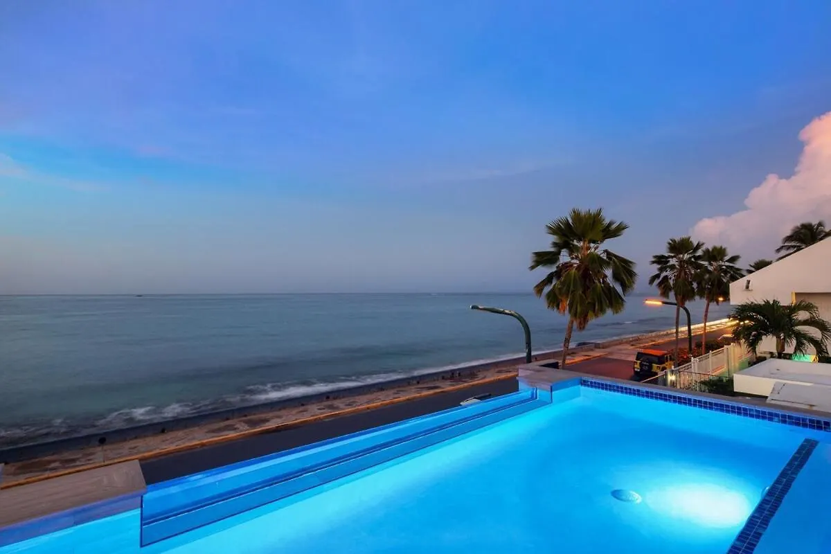 Casa Lux Oceanfront Villa Pool and Car Add Ons サンジョアン 別荘